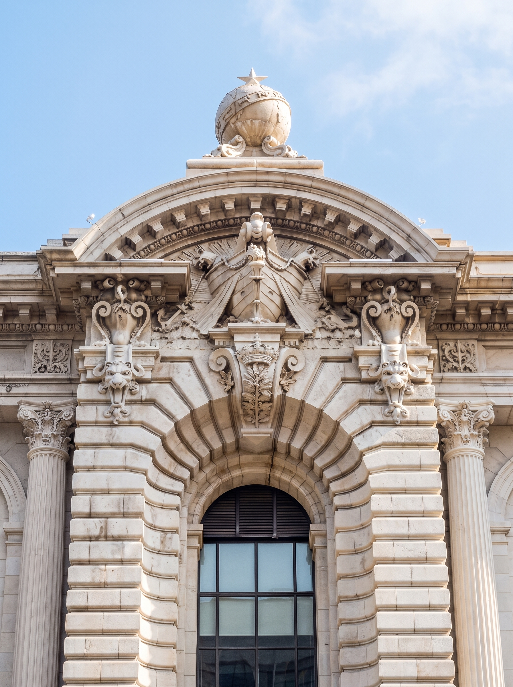 Architecture / finance